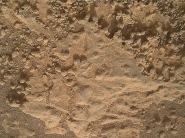 Sol 4199: Mars Hand Lens Imager (MAHLI)