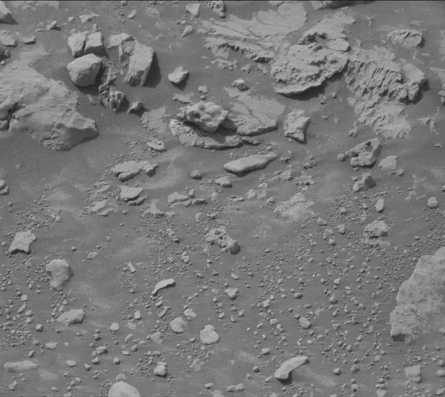 Sol 4200: Mast Camera (Mastcam)