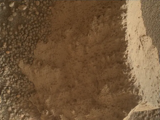 Sol 4200: Mars Hand Lens Imager (MAHLI)
