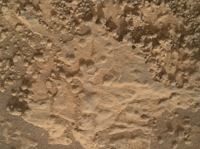 Sol 4200: Mars Hand Lens Imager (MAHLI)