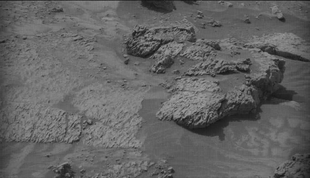 Sol 4202: Mast Camera (Mastcam)