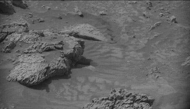 Sol 4202: Mast Camera (Mastcam)