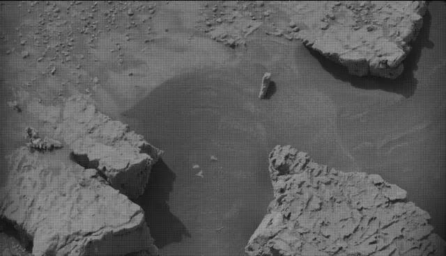 Sol 4202: Mast Camera (Mastcam)