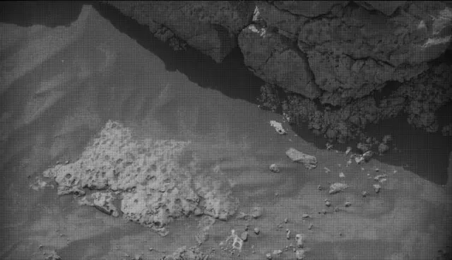 Sol 4202: Mast Camera (Mastcam)