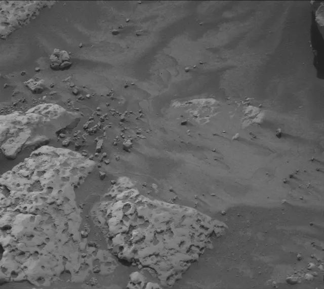 Sol 4202: Mast Camera (Mastcam)