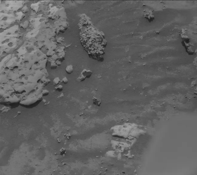 Sol 4202: Mast Camera (Mastcam)