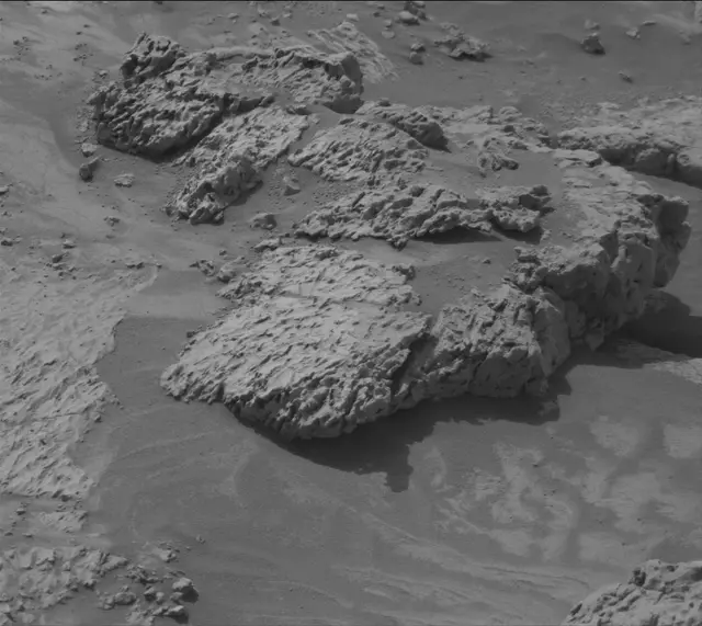 Sol 4202: Mast Camera (Mastcam)