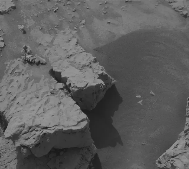Sol 4202: Mast Camera (Mastcam)