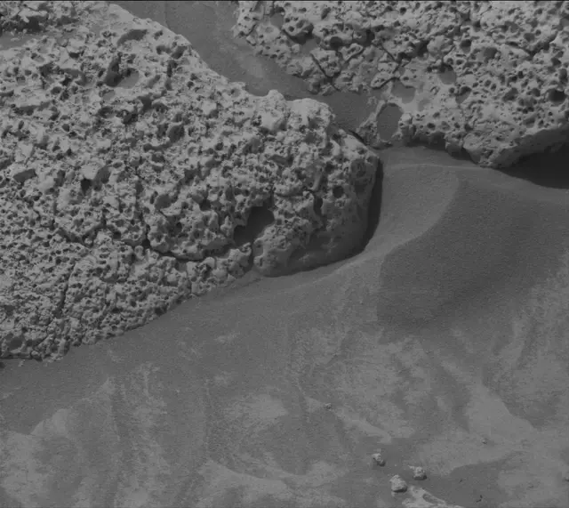 Sol 4202: Mast Camera (Mastcam)