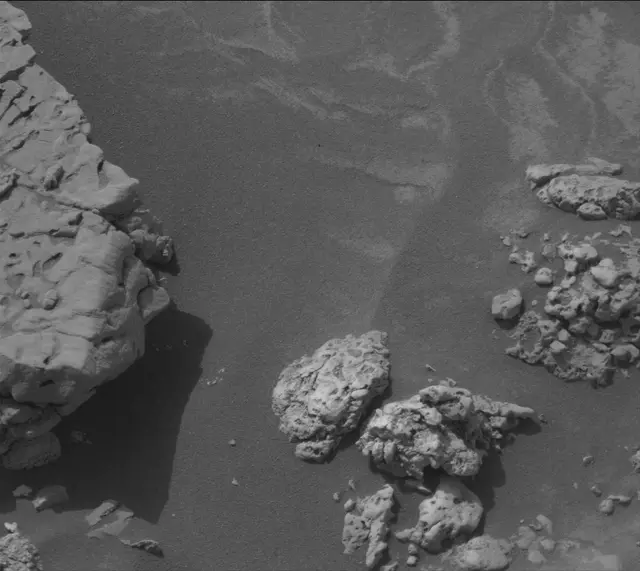 Sol 4202: Mast Camera (Mastcam)
