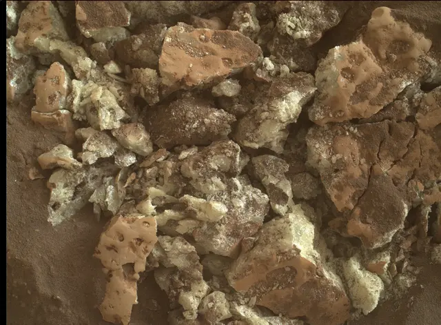 Sol 4205: Mars Hand Lens Imager (MAHLI)