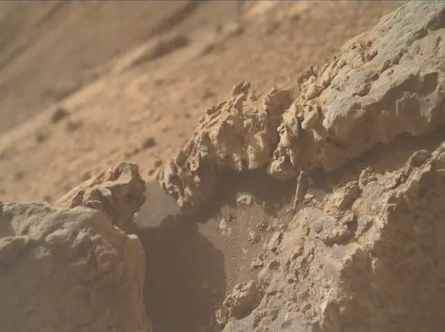 Sol 4205: Mars Hand Lens Imager (MAHLI)