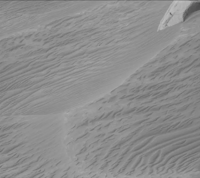 Sol 4206: Mast Camera (Mastcam)