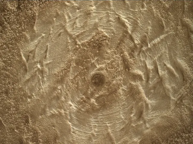 Sol 4206: Mars Hand Lens Imager (MAHLI)