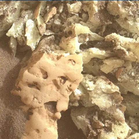 Sol 4207: Mars Hand Lens Imager (MAHLI)