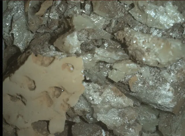 Sol 4207: Mars Hand Lens Imager (MAHLI)