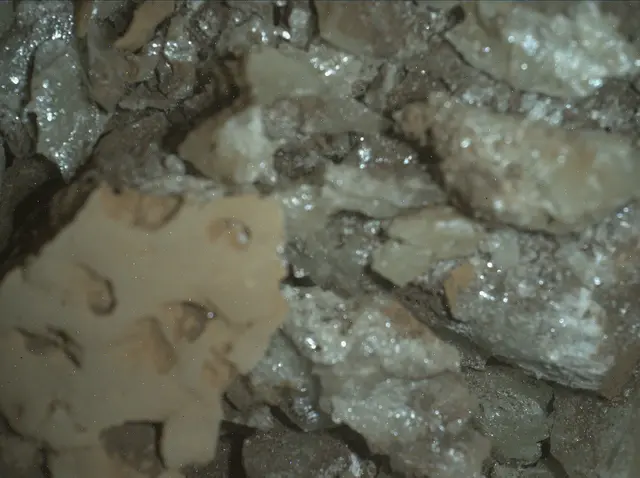 Sol 4207: Mars Hand Lens Imager (MAHLI)