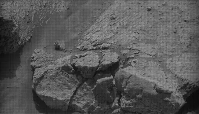 Sol 4209: Mast Camera (Mastcam)