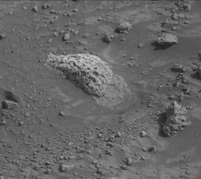 Sol 4209: Mast Camera (Mastcam)