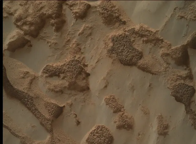 Sol 4209: Mars Hand Lens Imager (MAHLI)
