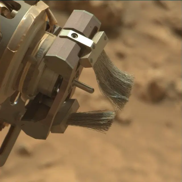 Sol 4212: Mast Camera (Mastcam)