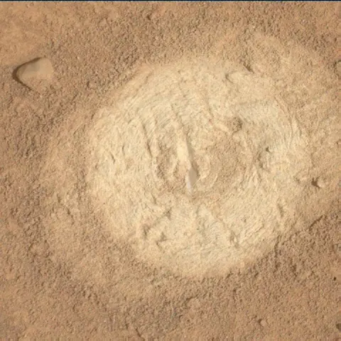 Sol 4212: Mars Hand Lens Imager (MAHLI)