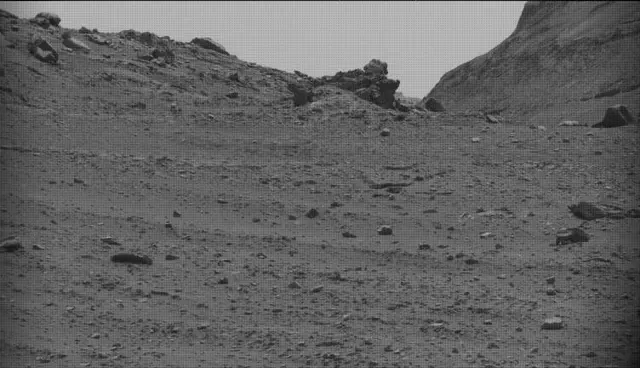 Sol 4213: Mast Camera (Mastcam)