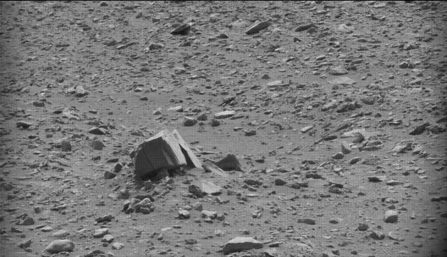 Sol 4213: Mast Camera (Mastcam)