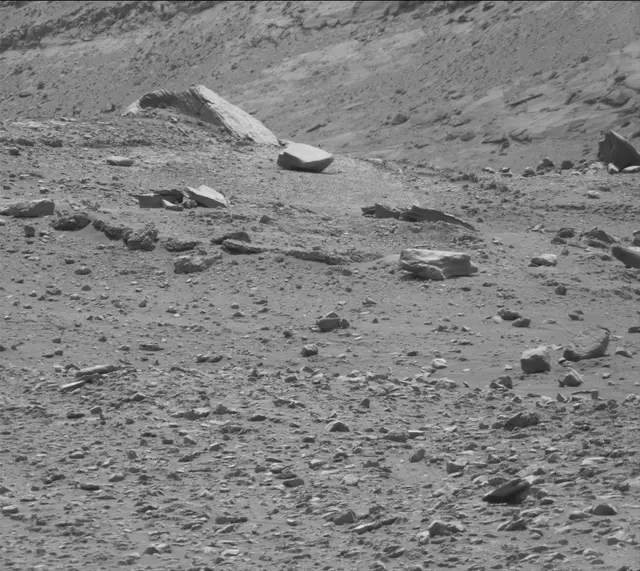 Sol 4213: Mast Camera (Mastcam)