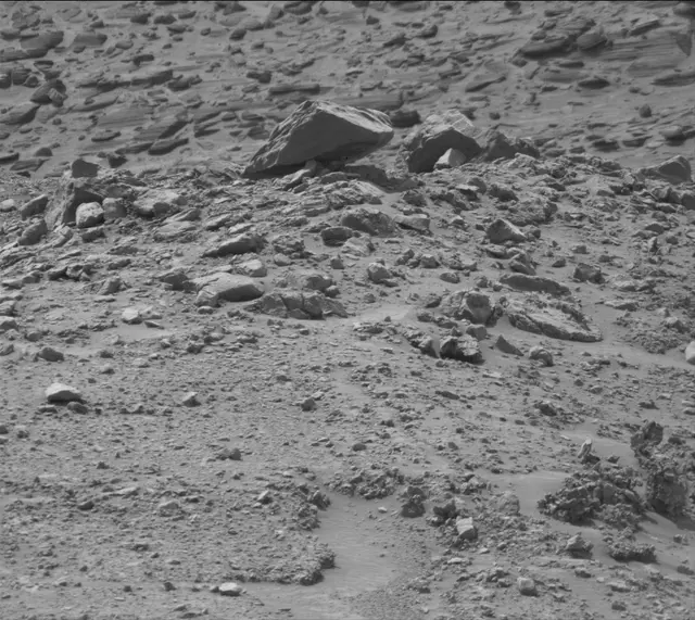 Sol 4213: Mast Camera (Mastcam)