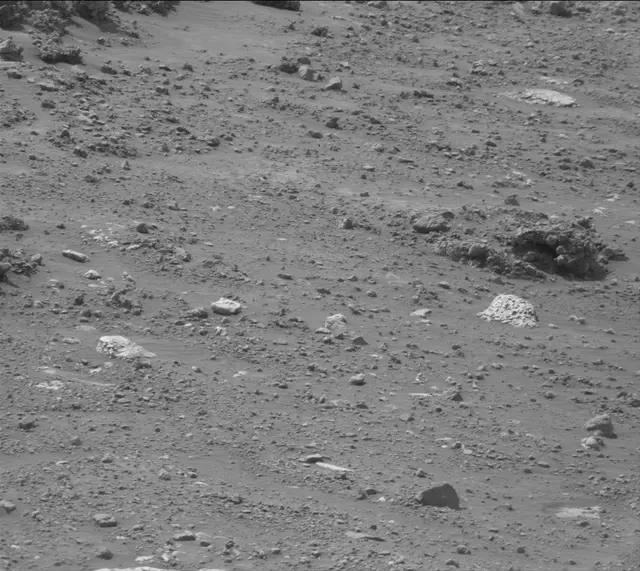 Sol 4213: Mast Camera (Mastcam)