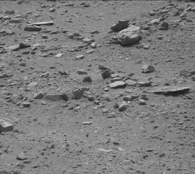 Sol 4213: Mast Camera (Mastcam)