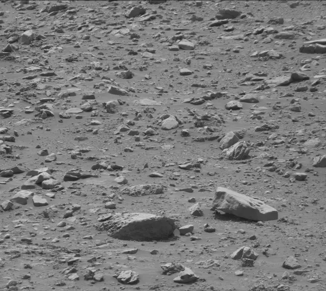 Sol 4213: Mast Camera (Mastcam)
