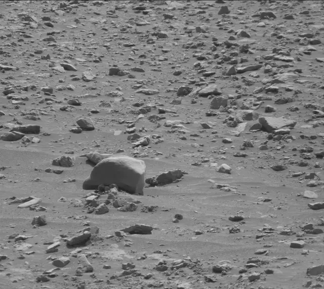 Sol 4213: Mast Camera (Mastcam)