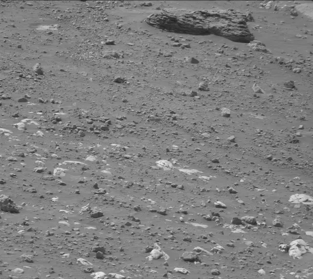 Sol 4213: Mast Camera (Mastcam)