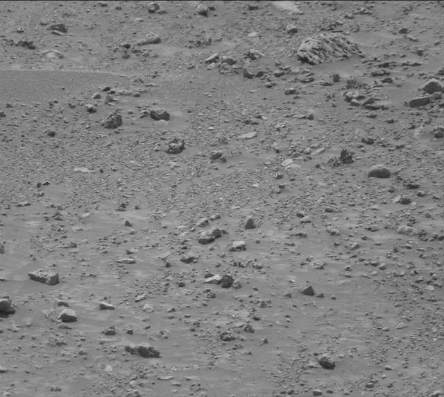 Sol 4213: Mast Camera (Mastcam)