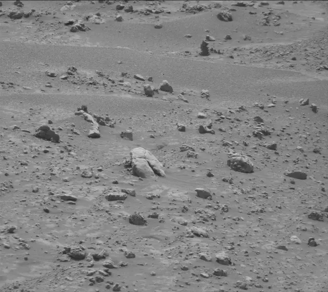 Sol 4213: Mast Camera (Mastcam)