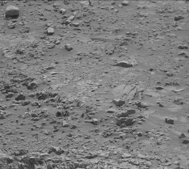 Sol 4213: Mast Camera (Mastcam)