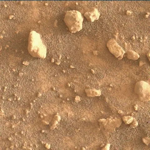 Sol 4216: Mars Hand Lens Imager (MAHLI)