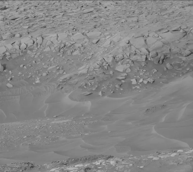 Sol 4217: Mast Camera (Mastcam)
