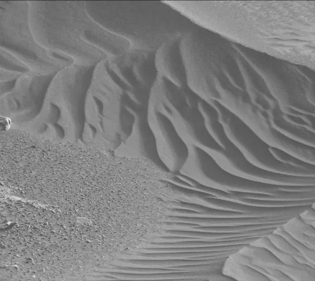 Sol 4217: Mast Camera (Mastcam)