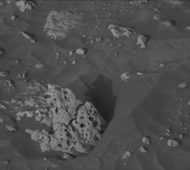 Sol 4217: Mast Camera (Mastcam)