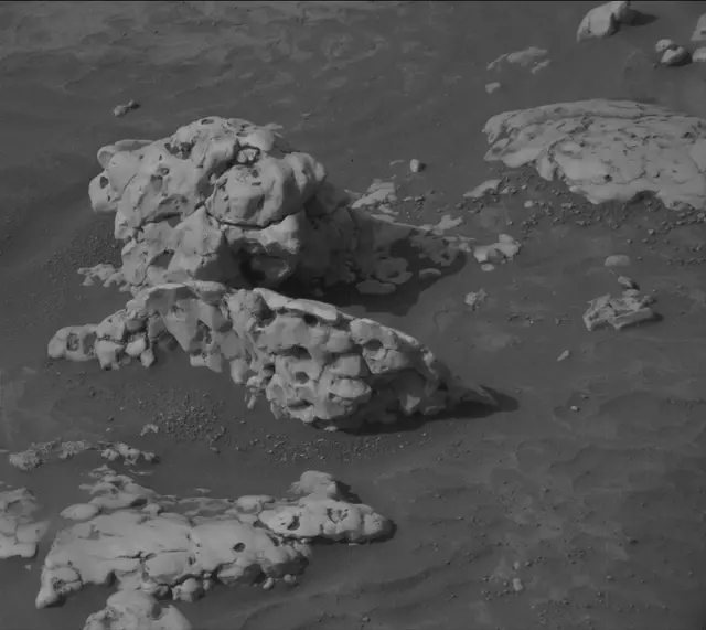 Sol 4217: Mast Camera (Mastcam)