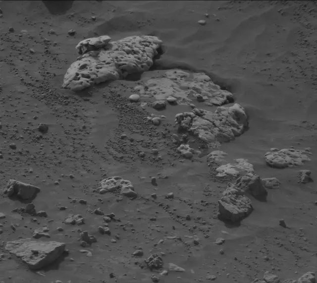 Sol 4217: Mast Camera (Mastcam)