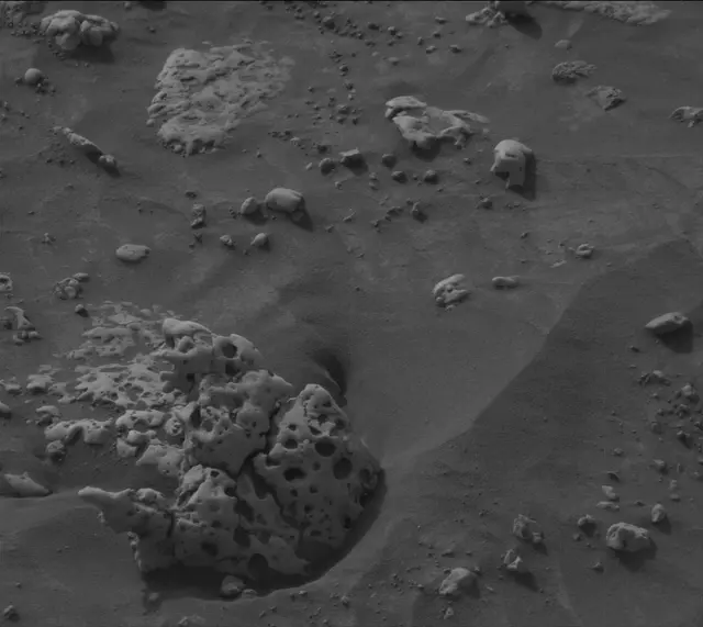 Sol 4217: Mast Camera (Mastcam)