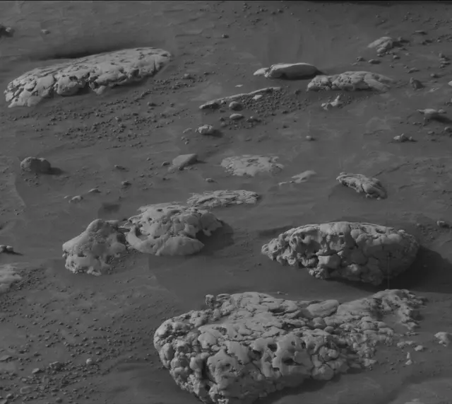 Sol 4217: Mast Camera (Mastcam)