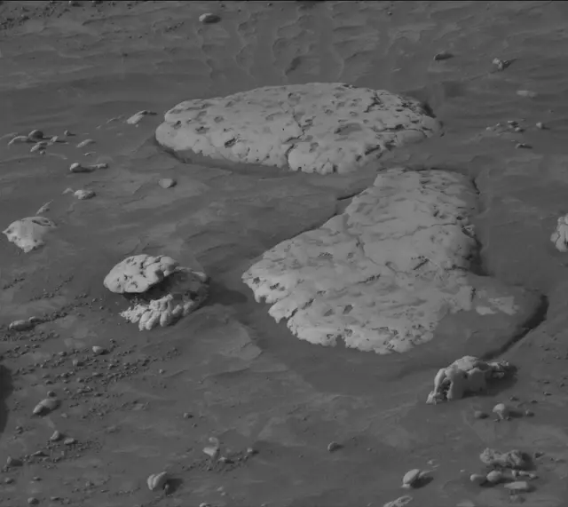 Sol 4217: Mast Camera (Mastcam)