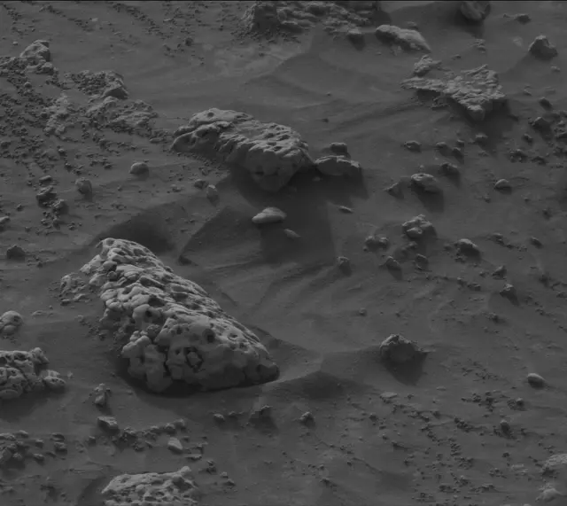 Sol 4217: Mast Camera (Mastcam)