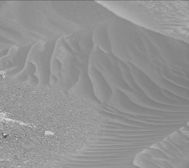 Sol 4218: Mast Camera (Mastcam)