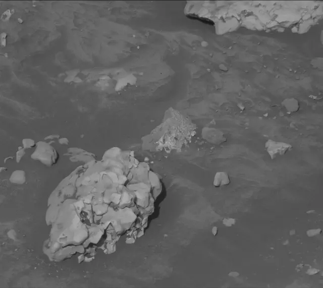 Sol 4223: Mast Camera (Mastcam)